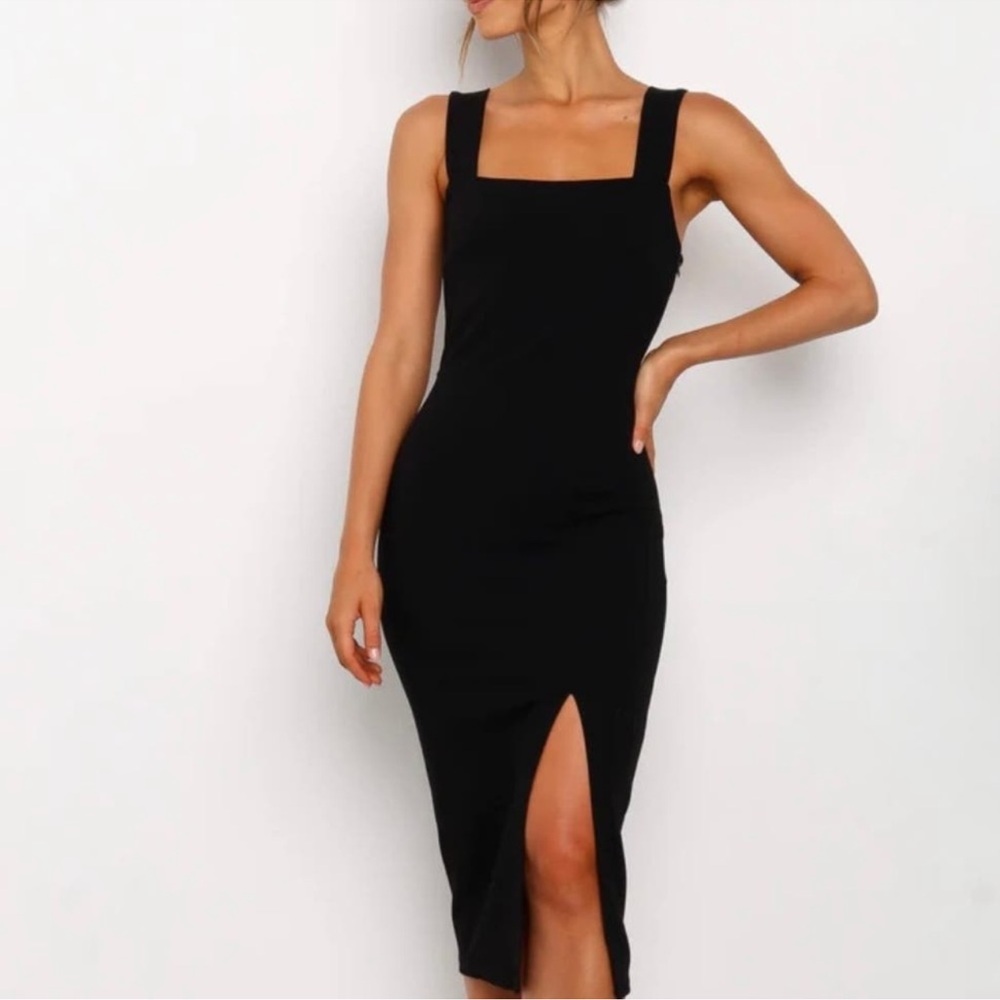 Petal & Pup Elegant Black Midi Dress